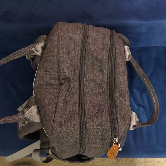 Babbleroo diaper bag, grey, like new - Picture 3 of 4
